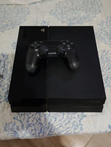 Venda de Playstation 4 com defeito 