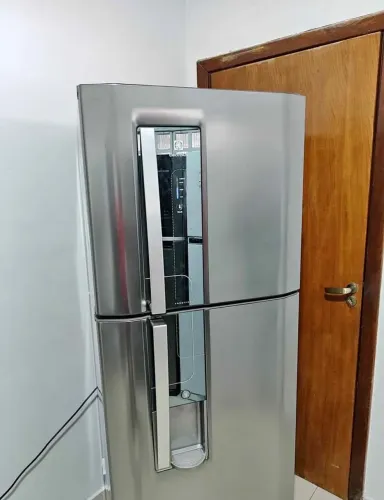 Vendo refrigerador Electrolux inox 402 l