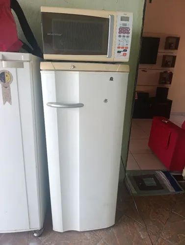 GELADEIRA