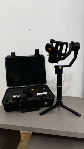 Gimbal Estabilizador Zhiyun Crane Plus - Completo com Case Rígida e Acessórios