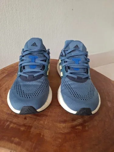 Adidas pureboost 22