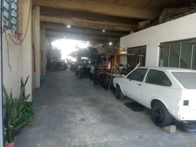 Galpão mais casa em cima em terreno de 500 m2 na Vila Formosa