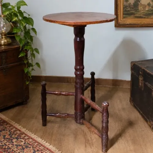Mesa de Canto / Mesa de Apoio Vintage em Estilo Colonial Brasileiro