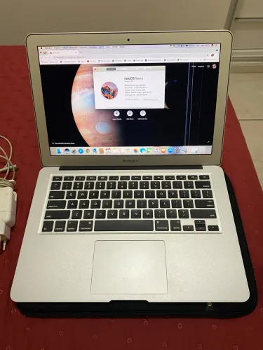 MacBook