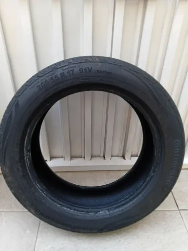 2 Pneus Continental 205/55/17