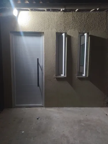 Vende-se ou troco casa perto da Messejana 