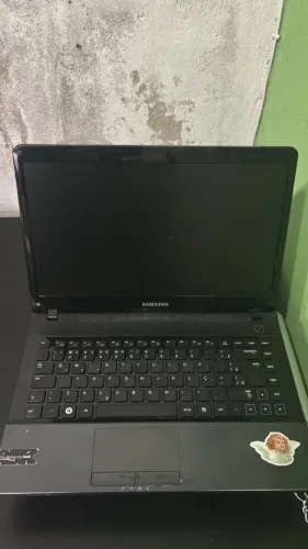 Carcaça de notebooks HP e Samsung