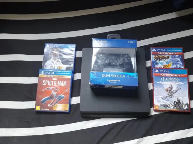 Playstation 4 Slim 1TB 1 Controle + 3 Jogos