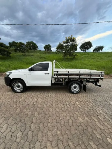 Toyota Hilux CS 4X4 2.8 TDI Diesel Mec. 2017