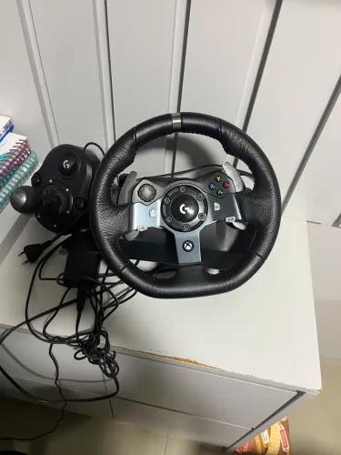 Volante g920 , volante , câmbio e pedal . Sem marca de uso, funcionando perfeitamente 
