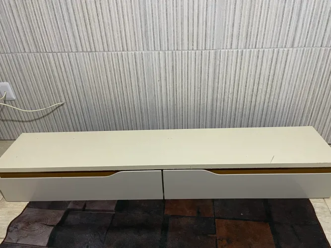 Rack suspenso para TV até 55