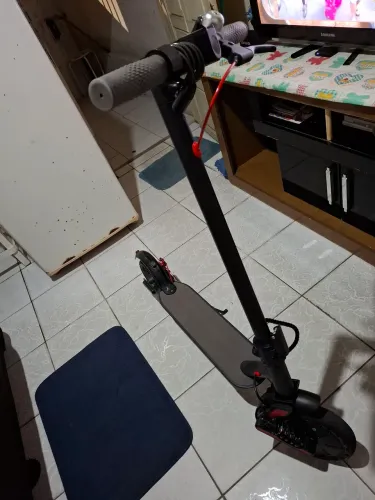 Troco patinete elétrico.