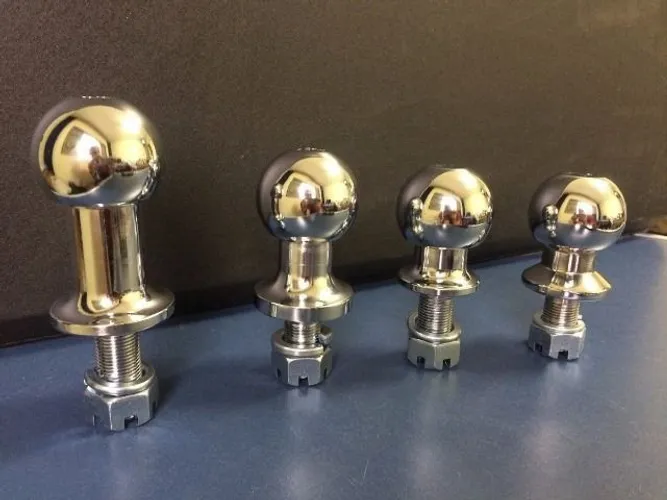 Bola Cromada Para Engate Reboque De 50mm Em Aço - Universal
