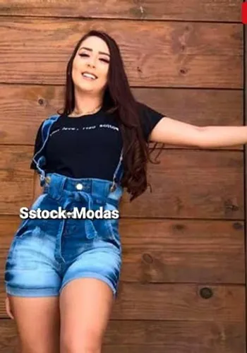 Jardineira Short Feminina Macacão Salopete Jeans