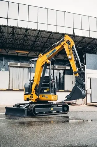 Terraplanagem locação Bobcat escavadeira
