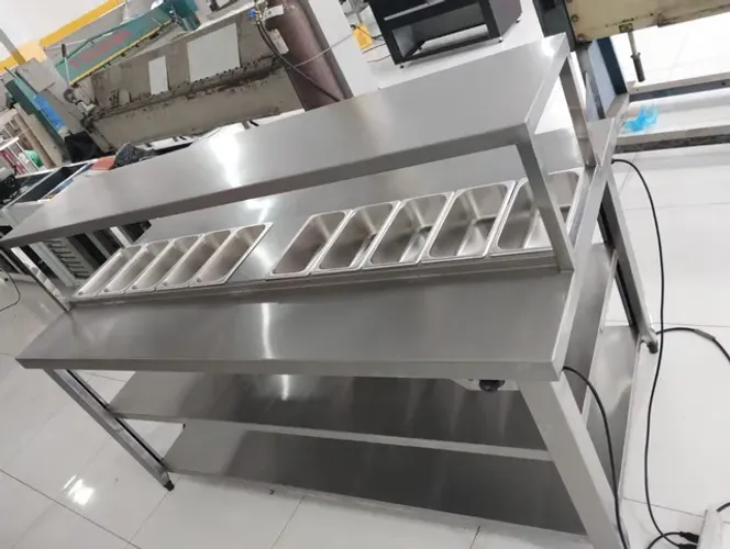 Pista quente inox com condimentador-bancada sob medida