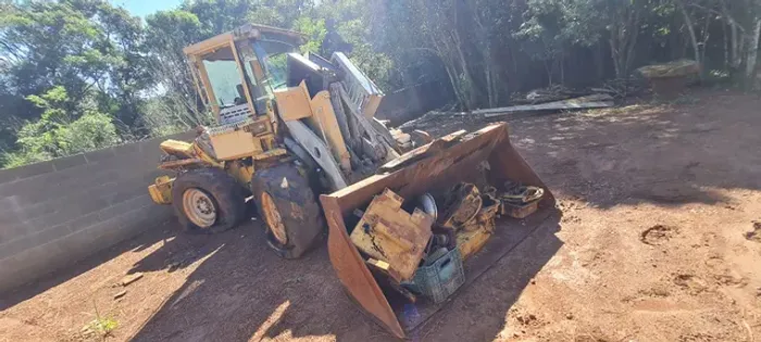 Pá Carregadeira Volvo L50 Para Retirada De peças