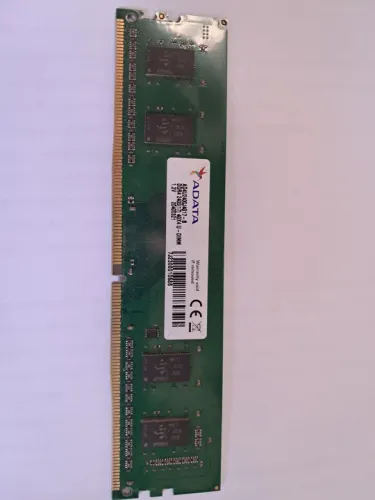 Memoria ram Adata 4gb ddr4 2400MHz usada