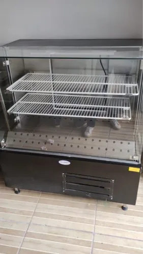 Vitrine refrigerada