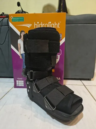Vendo uma bota imobilizadora comfort 