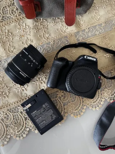 Câmera Digital Canon SL3 cor preto Eos Rebel Sl3 Dslr Com Lente 18-55mm