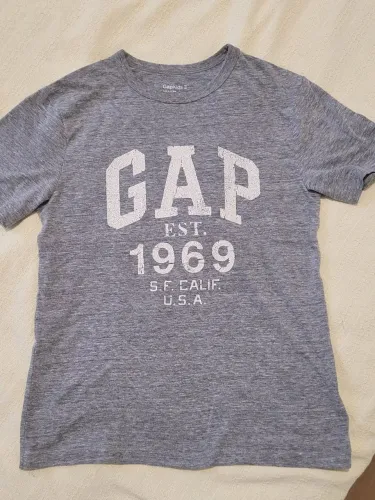 Camiseta GAP tam 8