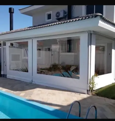 Toldo cortina com visor