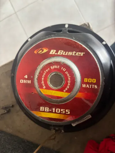 Subwoofer 10 polegadas 800watts.