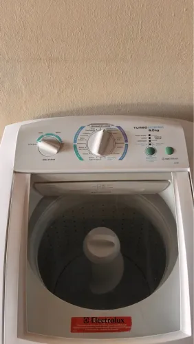 Máquina de Lavar Roupa Electrolux 9kg Turbo Economia