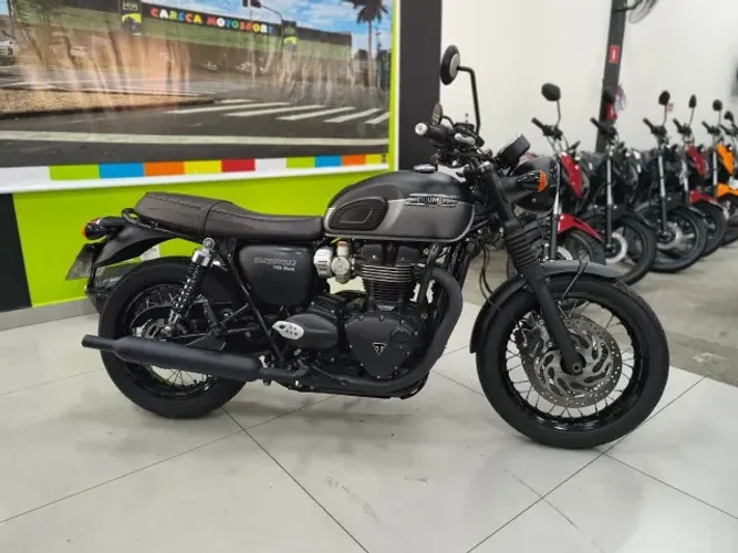 Triumph Bonneville T120 2022 / 13.526 KM