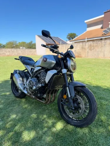 CB 1000 R 