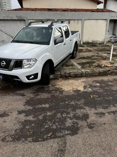 Nissan Frontier SV At.cd 4X4 2.5 TB Diesel Mec. 2013