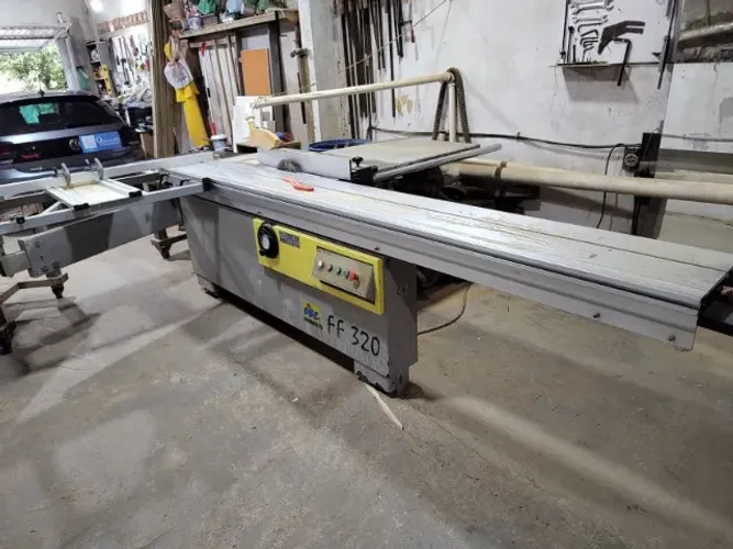 Esquadrejadeira de precisão Inmes FF320 com coletores de pó