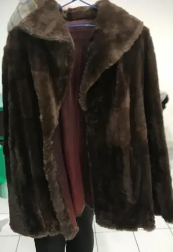 Charme Vintage! Casaco de Pele de Lontra Autêntica - Conforto, Durabilidade e Estilo Único
