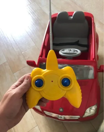 Carrinho de Controle Remoto Infantil