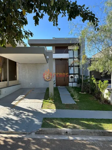 Casa Térrea à Venda de Alto Padrão em Condomínio Fechado - Sorocaba/SP
