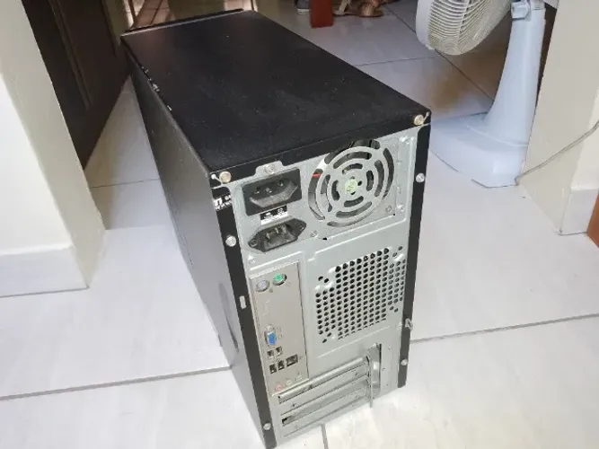 Computador completo Toshiba Sti Memoria 4gb Hd250gb+Monitor