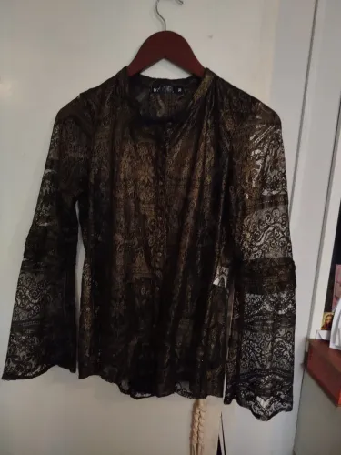 Camisa de renda TVZ