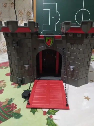Playmobil maleta castelo conforme as fotos