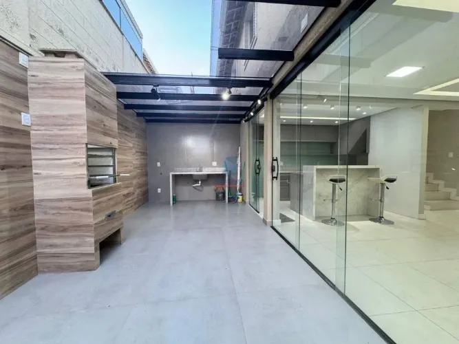 Casa de condomínio à venda, 3 quartos, 1 suíte, 2 vagas, Cabral - Contagem/MG