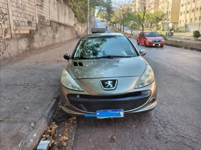 Peugeot 207 Sed. Passion XR Sport 1.4 Flex 8V 4P 2010