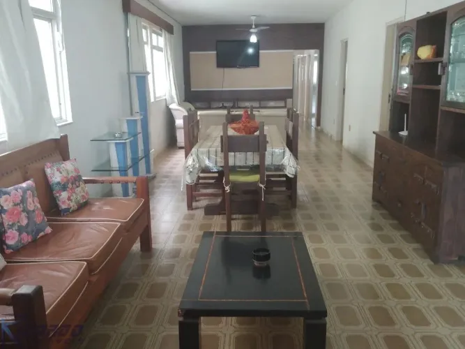 Apartamento à venda em Guarapari-ES: 4 quartos, 1 suíte, 2 salas, 3 banheiros, 2 vagas, 18