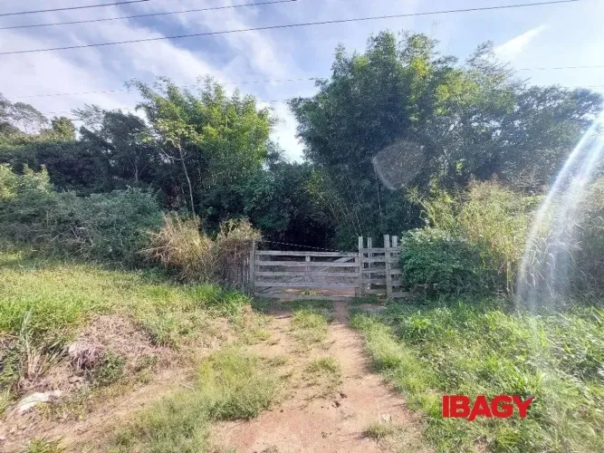 Oportunidade! Terreno em Praia de Fora - Palhoça