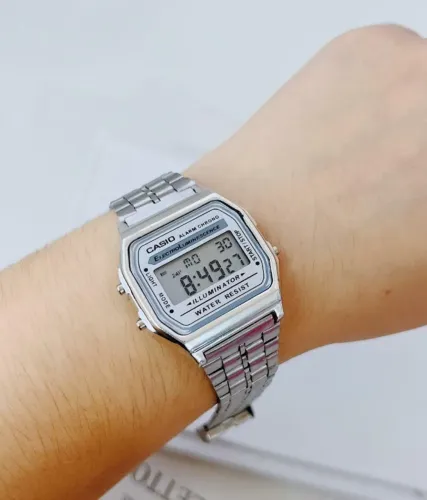 RELÓGIO CASIO VINTAGE NA PROMOÇÃO