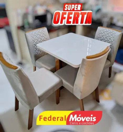 Conjunto de Mesa com 4 Cadeiras - Novo, Charmoso e Confortável!