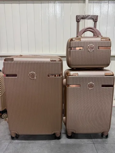 Kit mala viagem com mala de bordo, mala média e frasqueira