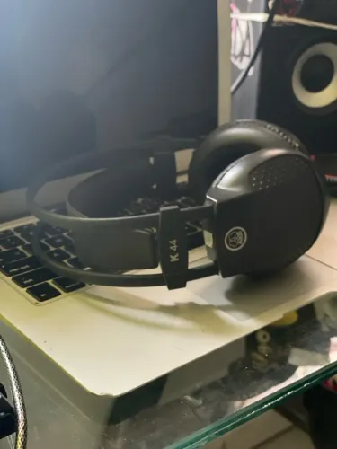 Fones de ouvido AKG K44