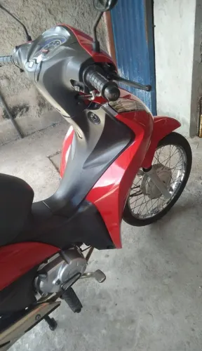 21/22 Biz 110. Super conservada. 