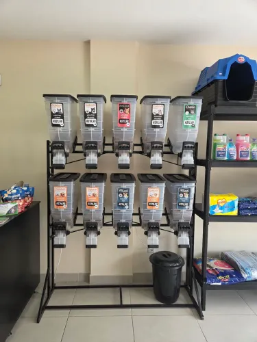 Dispenser De Racões E Grãos Durabox Preto 10x40I Durapets