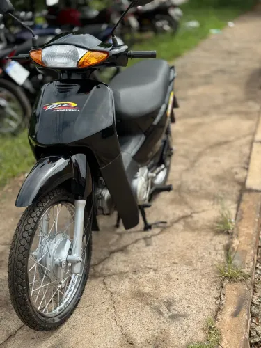 Honda Biz 100 2004 partida